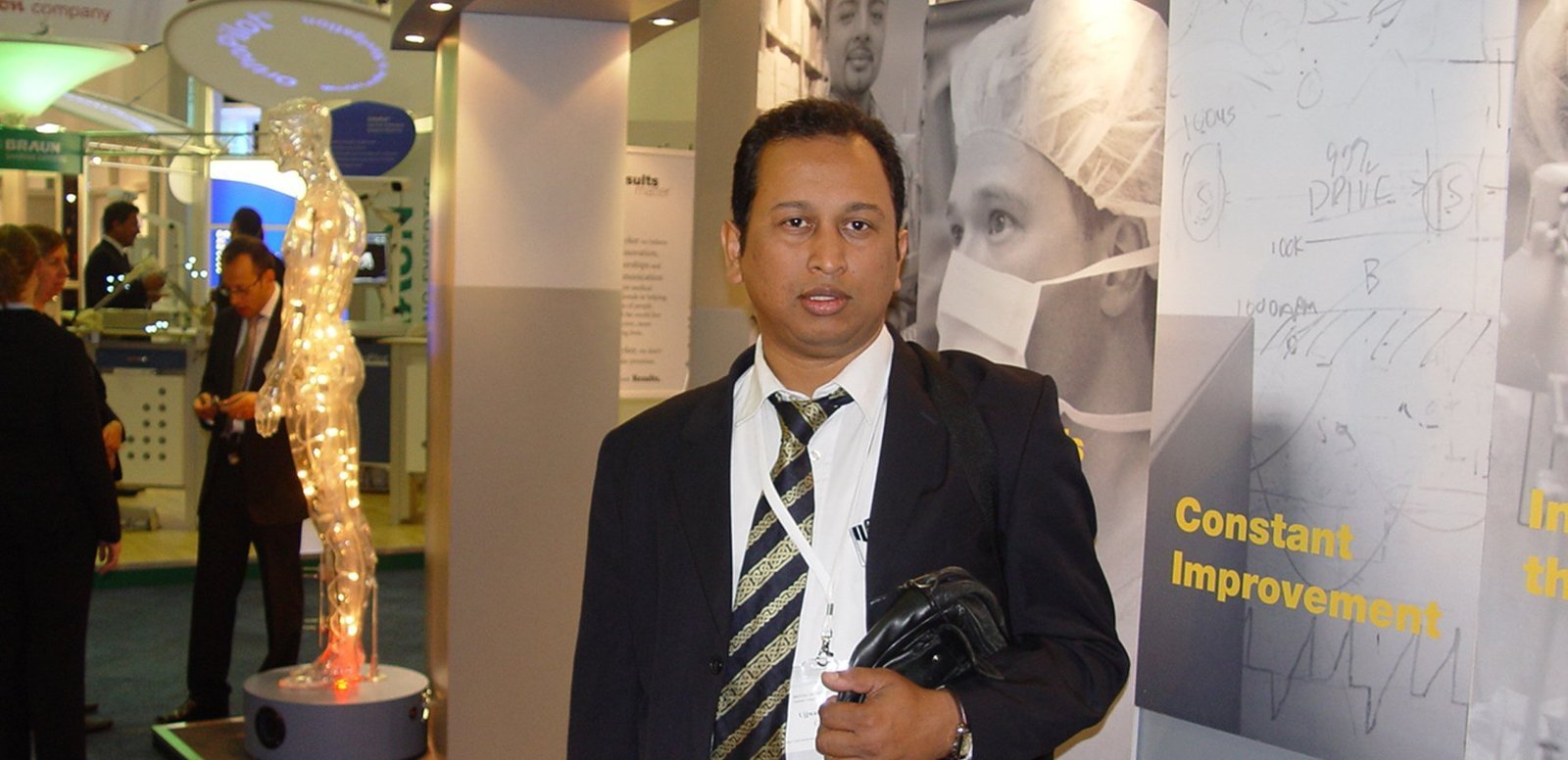Prof (Dr) Ujjwal K Debnath, orthopaedic and spine surgeon in Kolkata